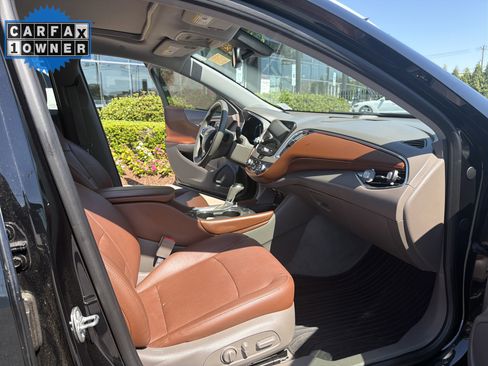 Used 2017 Chevrolet Malibu LT w/ Leather Package FWD image 35
