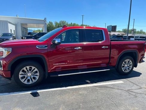 Used 2021 GMC Sierra 1500 Denali w/ Technology Package AWD/4WD image 2
