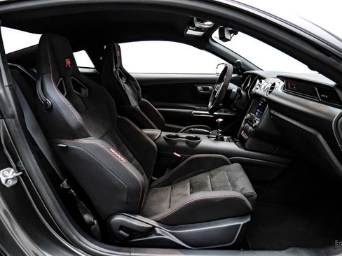 Used 2016 Ford Mustang Shelby GT350R w/ GT350R Equipment Group 920A image 51