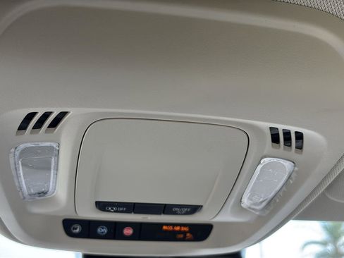 Used 2023 Buick Envision Essence image 34