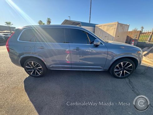 Used 2020 Volvo XC90 T5 Momentum AWD/4WD image 3