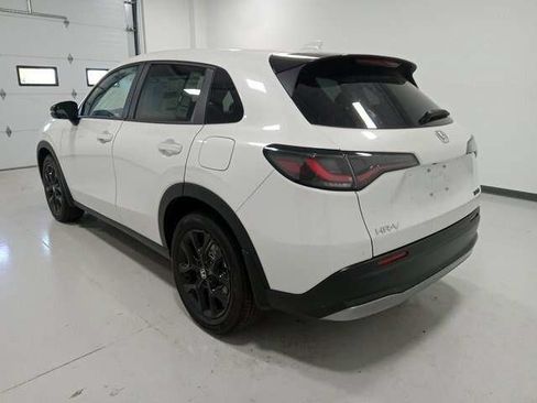 Used 2024 Honda HR-V Sport image 5