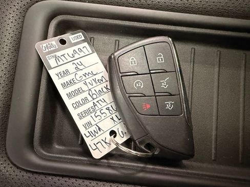 Used 2024 GMC Yukon XL AT4 w/ AT4 Premium Plus Package AWD/4WD image 52