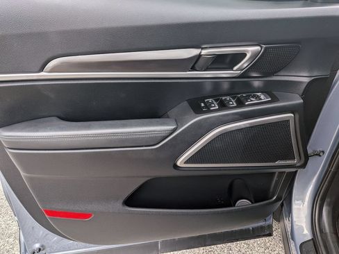 Used 2024 Kia Telluride S w/ S Sunroof Package FWD image 13