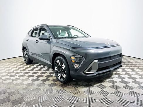 Used 2024 Hyundai Kona SEL w/ Convenience Package FWD image 1