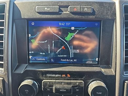 Used 2020 Ford F150 XLT w/ Equipment Group 302A Luxury AWD/4WD image 22