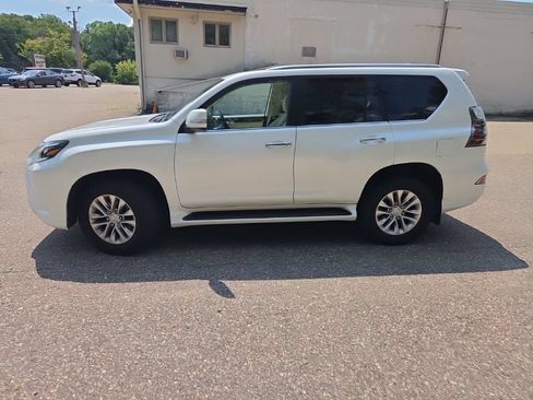 Used 2021 Lexus GX 460 Premium AWD/4WD image 6