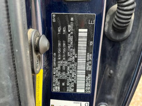 Used 2018 Toyota 4Runner SR5 RWD image 27
