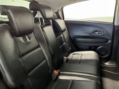 Used 2018 Honda HR-V EX-L image 13