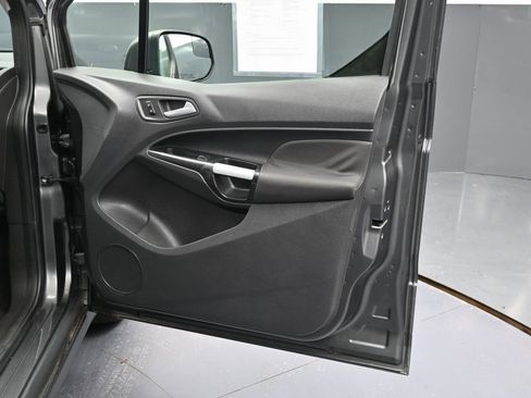 Used 2016 Ford Transit Connect XLT image 32