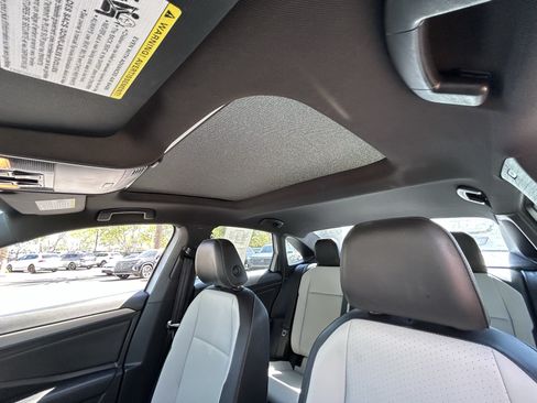 Used 2019 Volkswagen Jetta R-Line w/ R-Line Cold Weather Package FWD image 19