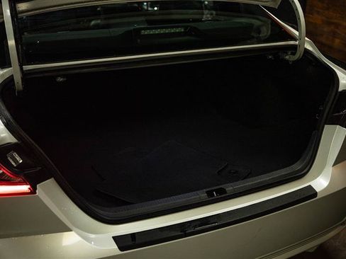 Used 2025 Toyota Camry XSE FWD image 7