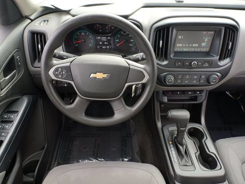 Used 2017 Chevrolet Colorado W/T w/ WT Convenience Package AWD/4WD image 22