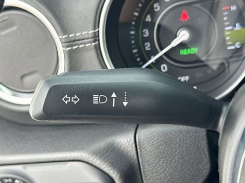 Used 2023 Jeep Wrangler Unlimited Sahara w/ Cold Weather Group image 12