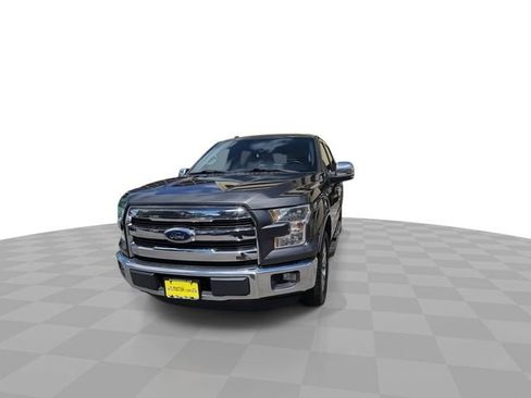 Used 2016 Ford F150 Lariat image 3
