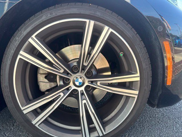 Used 2024 BMW 430i Convertible w/ Premium Package RWD image 4