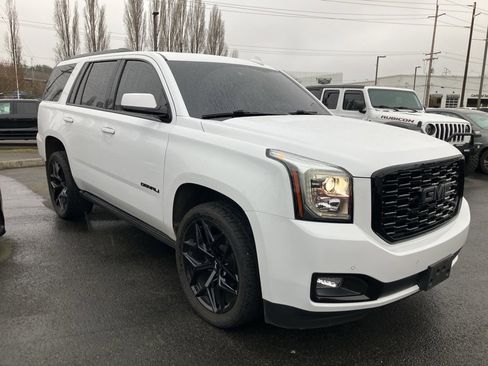 Used 2020 GMC Yukon Denali w/ Denali Ultimate Package image 3