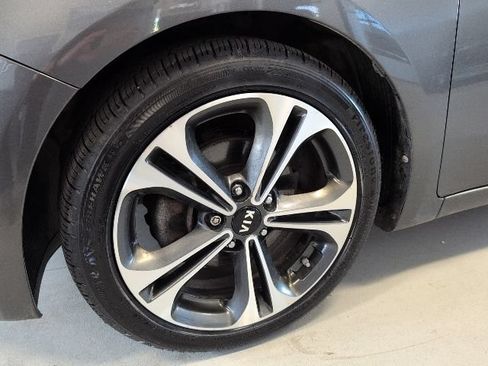 Used 2014 Kia Forte EX w/ Premium Package FWD image 9