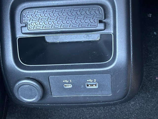 Used 2023 Nissan Ariya FWD image 21