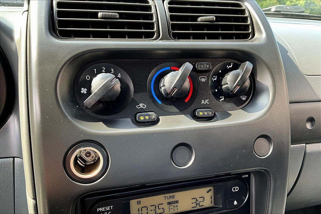 Used 2002 Nissan Xterra 4WD S/C image 13