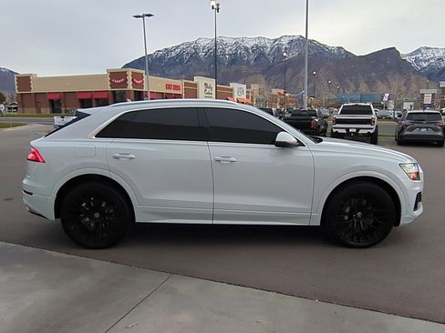 Used 2019 Audi Q8 Prestige w/ Towing Package image 2