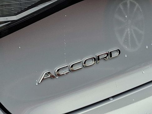 Used 2025 Honda Accord Sport image 31