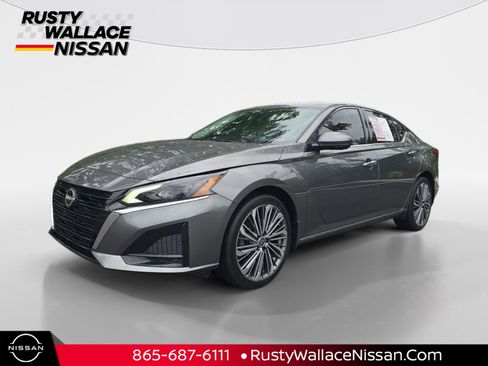 Certified 2025 Nissan Altima 2.5 SL AWD/4WD image 1