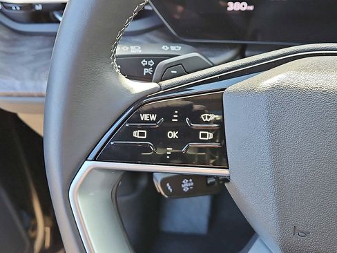 Used 2025 Audi Q5 Premium Plus w/ Premium Plus image 17