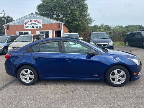 Used 2012 Chevrolet Cruze LT w/ RS Package FWD image 4