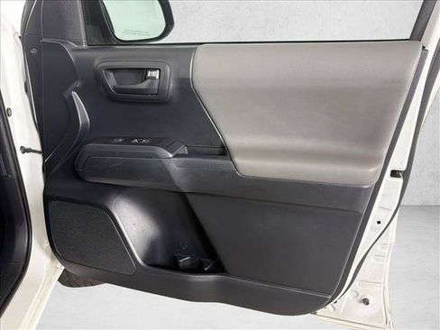 Used 2019 Toyota Tacoma SR w/ SR Convenience Package RWD image 14
