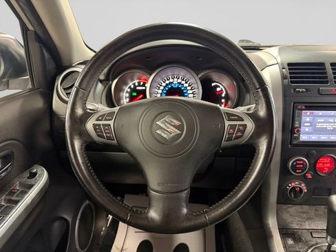 Used 2013 Suzuki Grand Vitara Limited AWD/4WD image 19