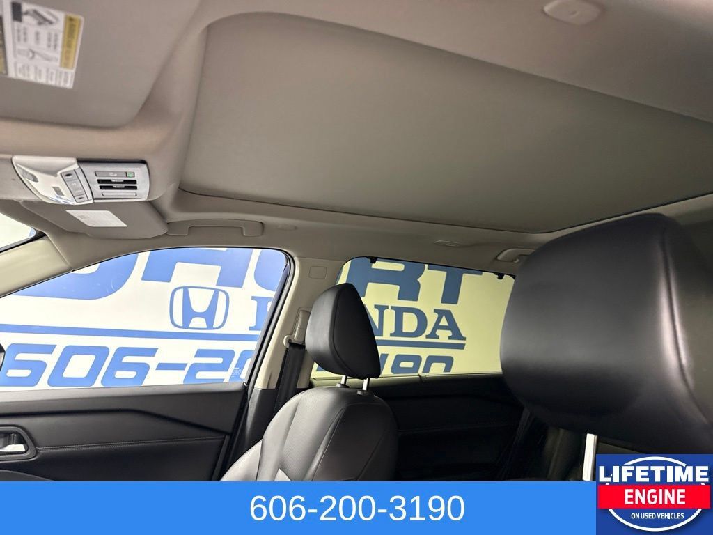 Used 2024 Nissan Rogue SV w/ SV Premium Package AWD/4WD image 33