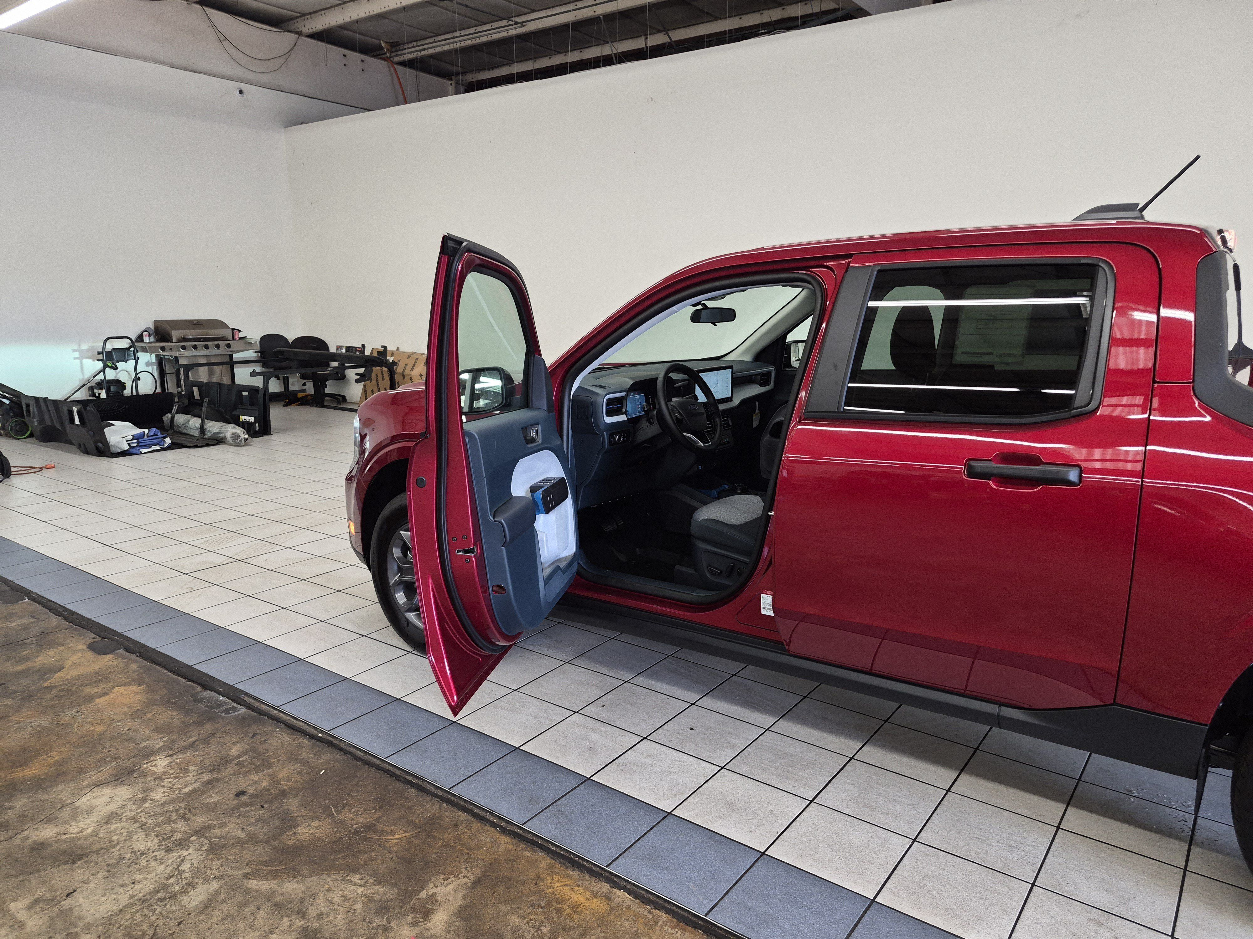 New 2026 Ford Maverick XLT w/ XLT Luxury Package AWD/4WD image 11