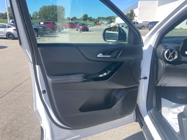 Used 2025 Chevrolet Equinox LT w/ Safety and Technology Package FWD image 20
