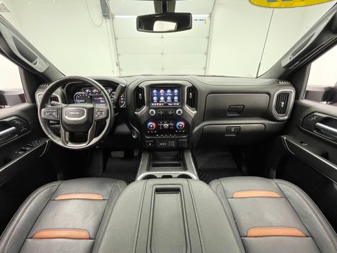 Used 2022 GMC Sierra 2500 AT4 w/ Gooseneck/5TH Wheel Package AWD/4WD image 3