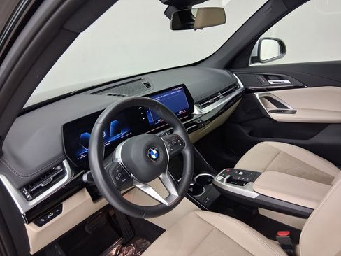 Certified 2023 BMW X1 xDrive28i w/ Convenience Package AWD/4WD image 2