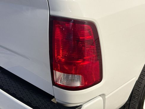 Used 2018 RAM 1500 Express image 33