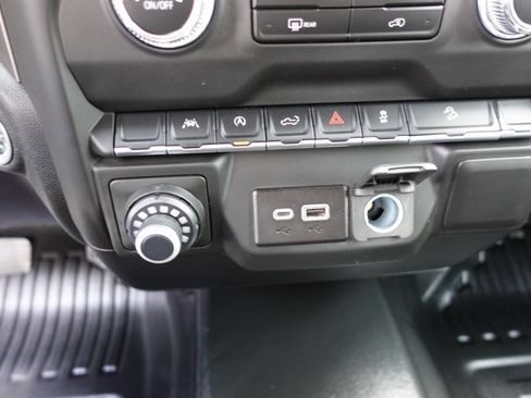 Used 2023 GMC Sierra 1500 Pro w/ Pro Value Package image 41