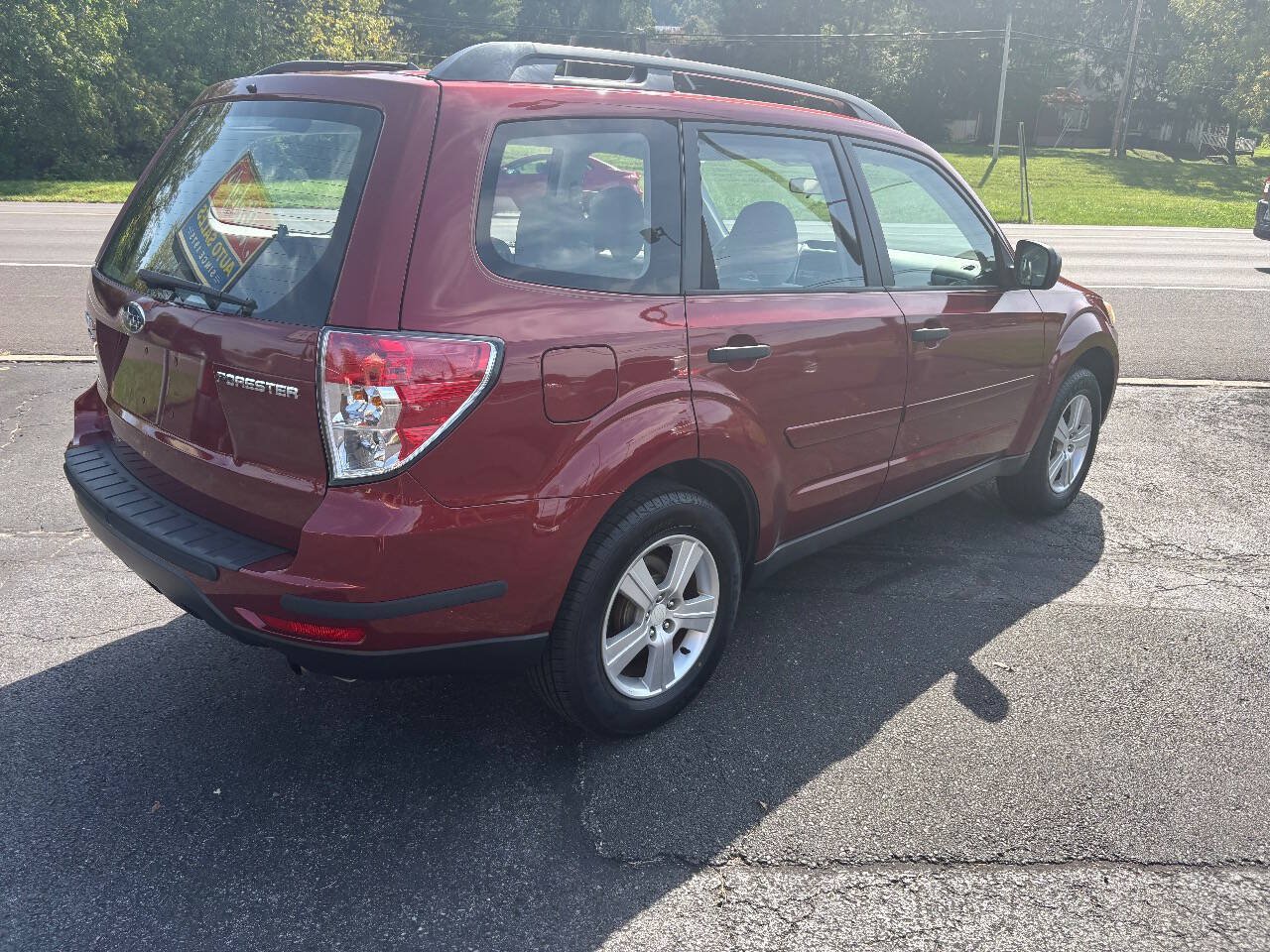 Used 2011 Subaru Forester 2.5X AWD/4WD image 2