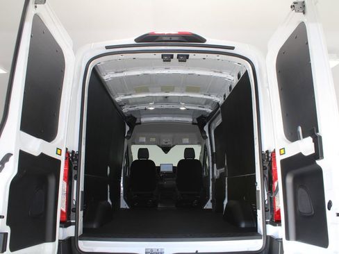 New 2026 Ford Transit 250 148 Medium Roof w/ Load Area Protection Package image 13
