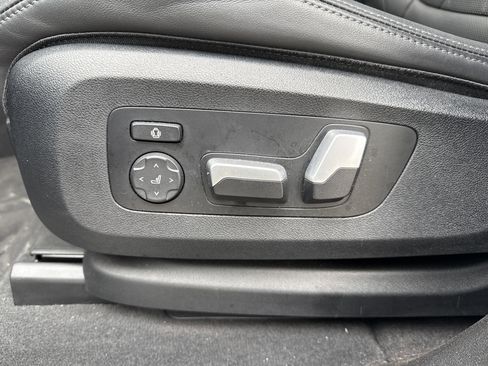 Certified 2024 BMW X5 xDrive40i w/ Premium Package image 43