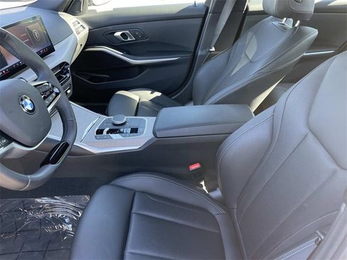 Used 2025 BMW 330i xDrive Sedan image 19