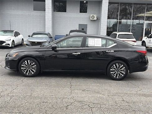 Certified 2023 Nissan Altima 2.5 SV w/ SV Premium Package image 22
