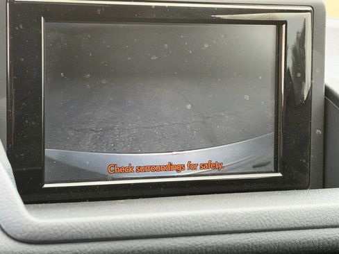 Used 2013 Lexus CT 200h w/ Premium Pkg w/Navigation FWD image 14