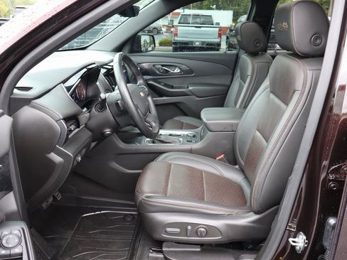 Used 2023 Chevrolet Traverse High Country w/ LPO, Floor Liner Package image 3