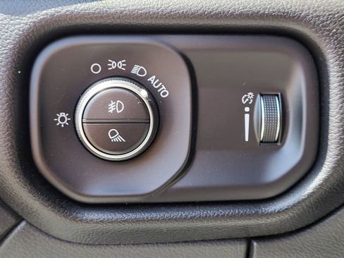 Certified 2024 RAM 2500 Big Horn AWD/4WD image 9