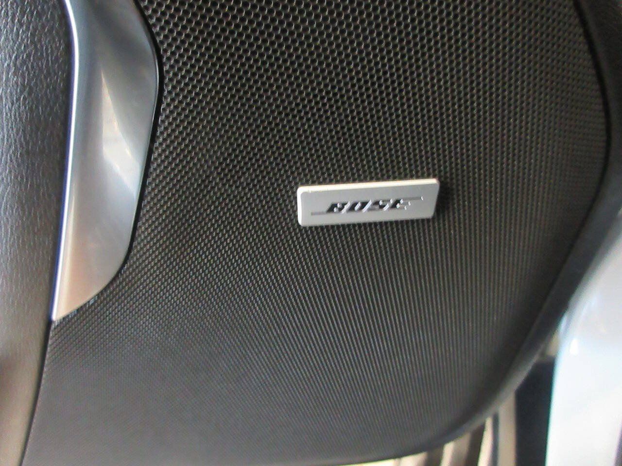 Used 2024 GMC Yukon AT4 w/ Technology Package AWD/4WD image 31