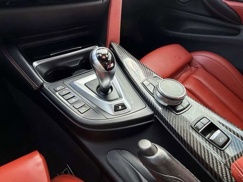 Used 2018 BMW M4 Convertible w/ Competition Package image 18