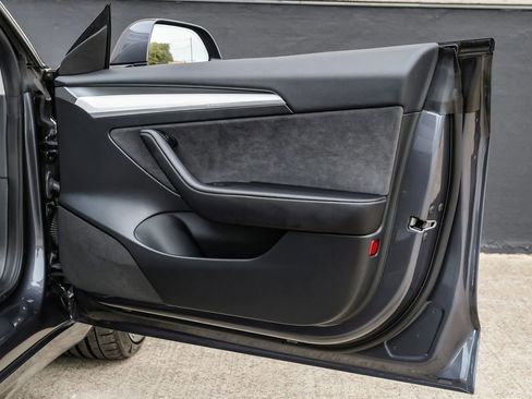 Used 2023 Tesla Model 3 Performance image 53