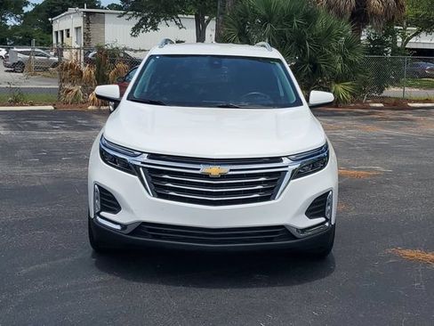 Certified 2022 Chevrolet Equinox Premier FWD image 2